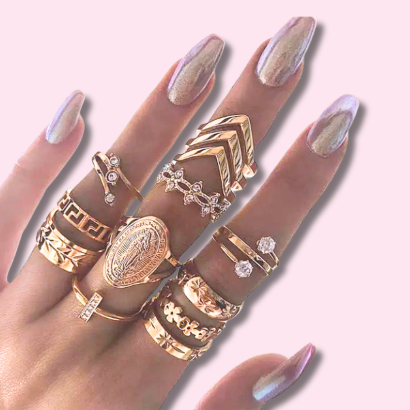 18k Gold Medallion Ring Set